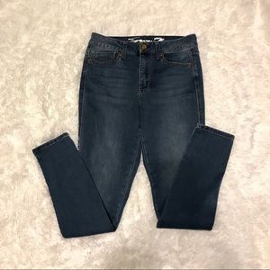 SEVEN JEANS SKIN-FIT DENIM SIZE 6